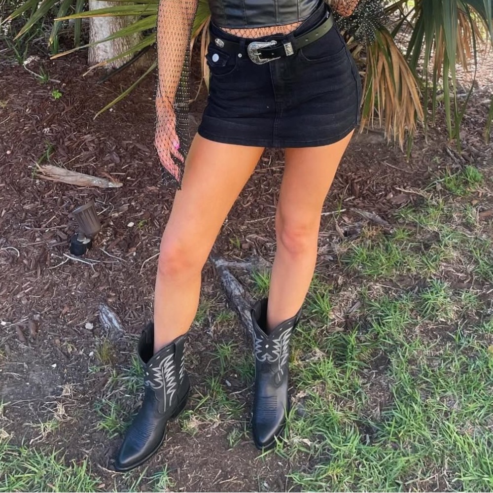 Black Tecovas boots, worn 3 or 4 times